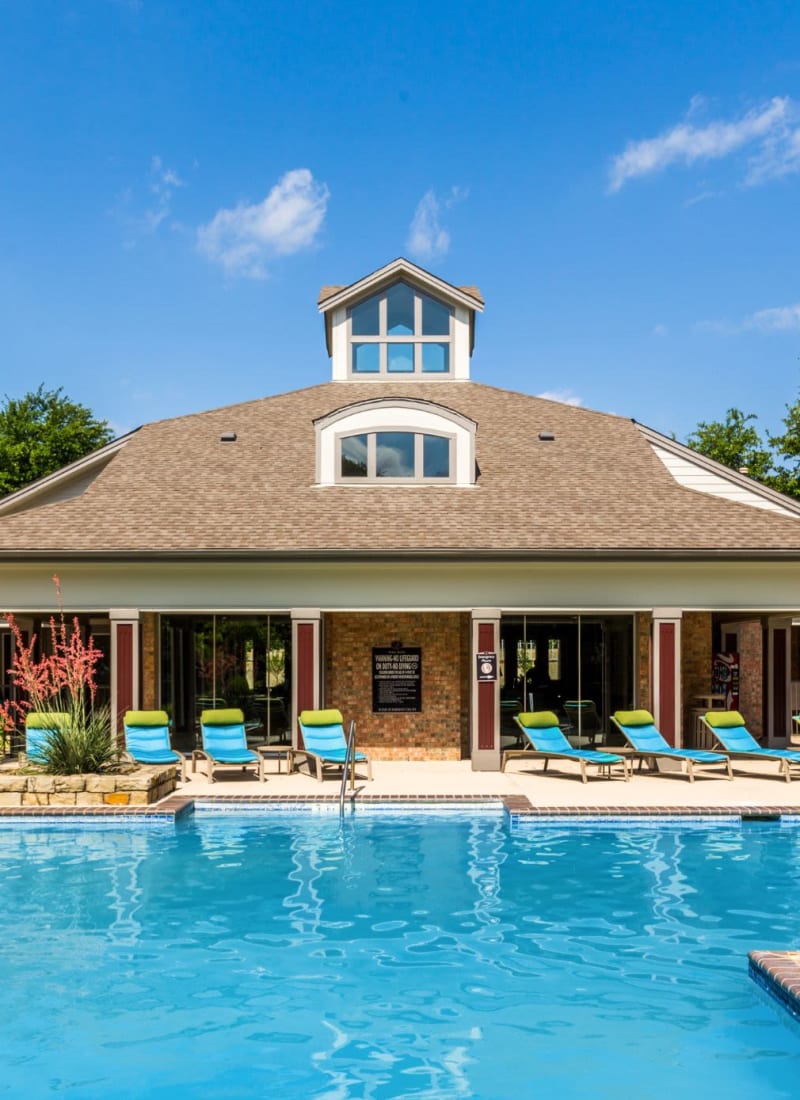 Exterior of clubhouse at Brooks on Preston in Plano, Texas