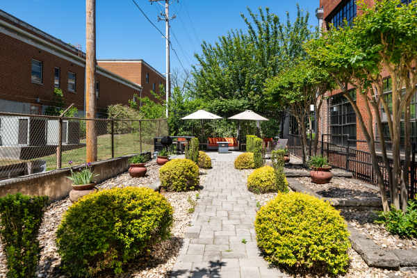 Outdoor lounge Roanoke Virgina Cotton Mill Loft Apartments
