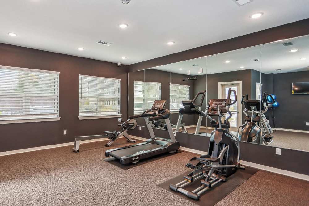 A community fiitness center at Flats at Mount Zion in Stockbridge, Georgia
