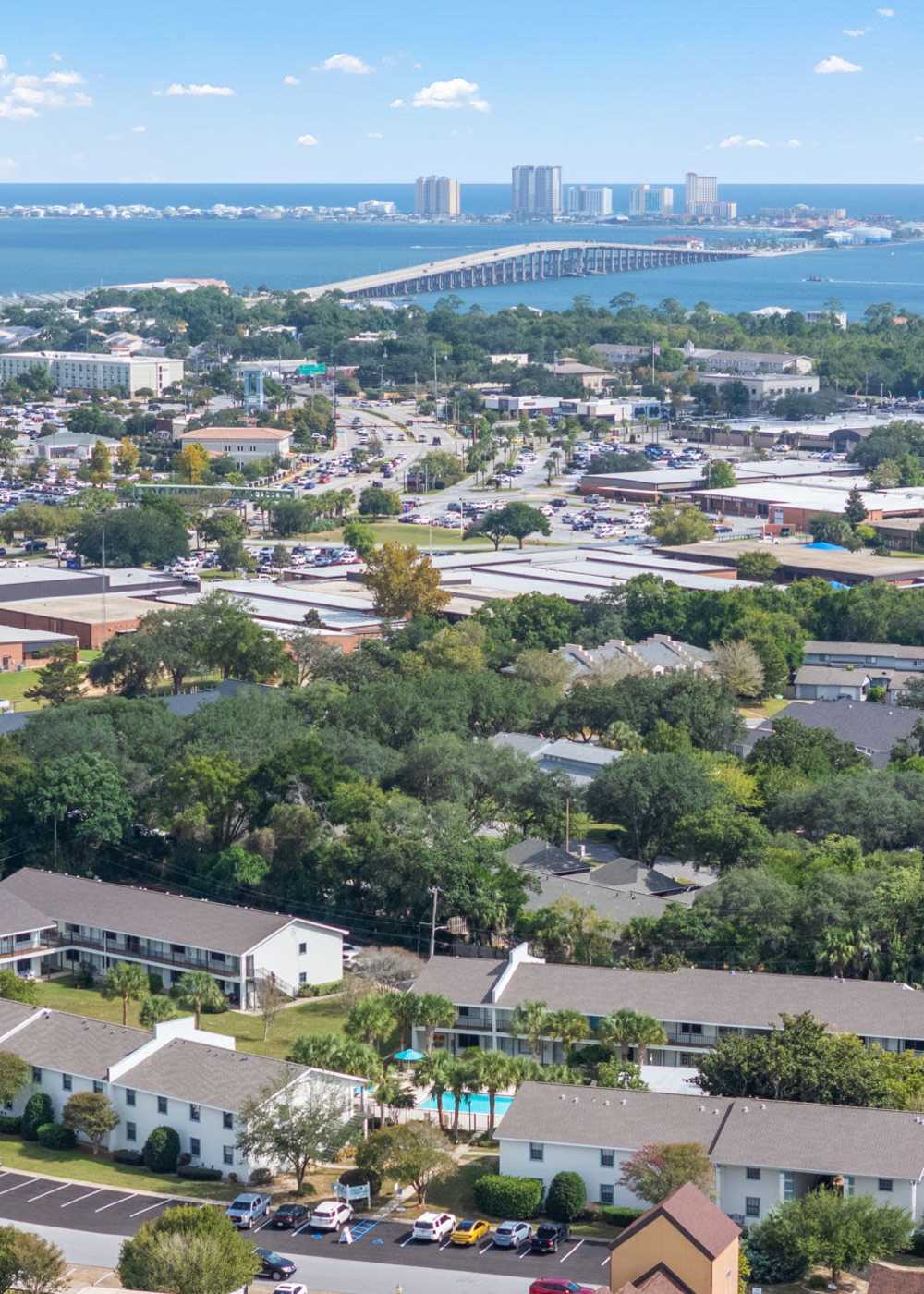 A view of the communityl at Breeze Apartments in Gulf Breeze, Florida