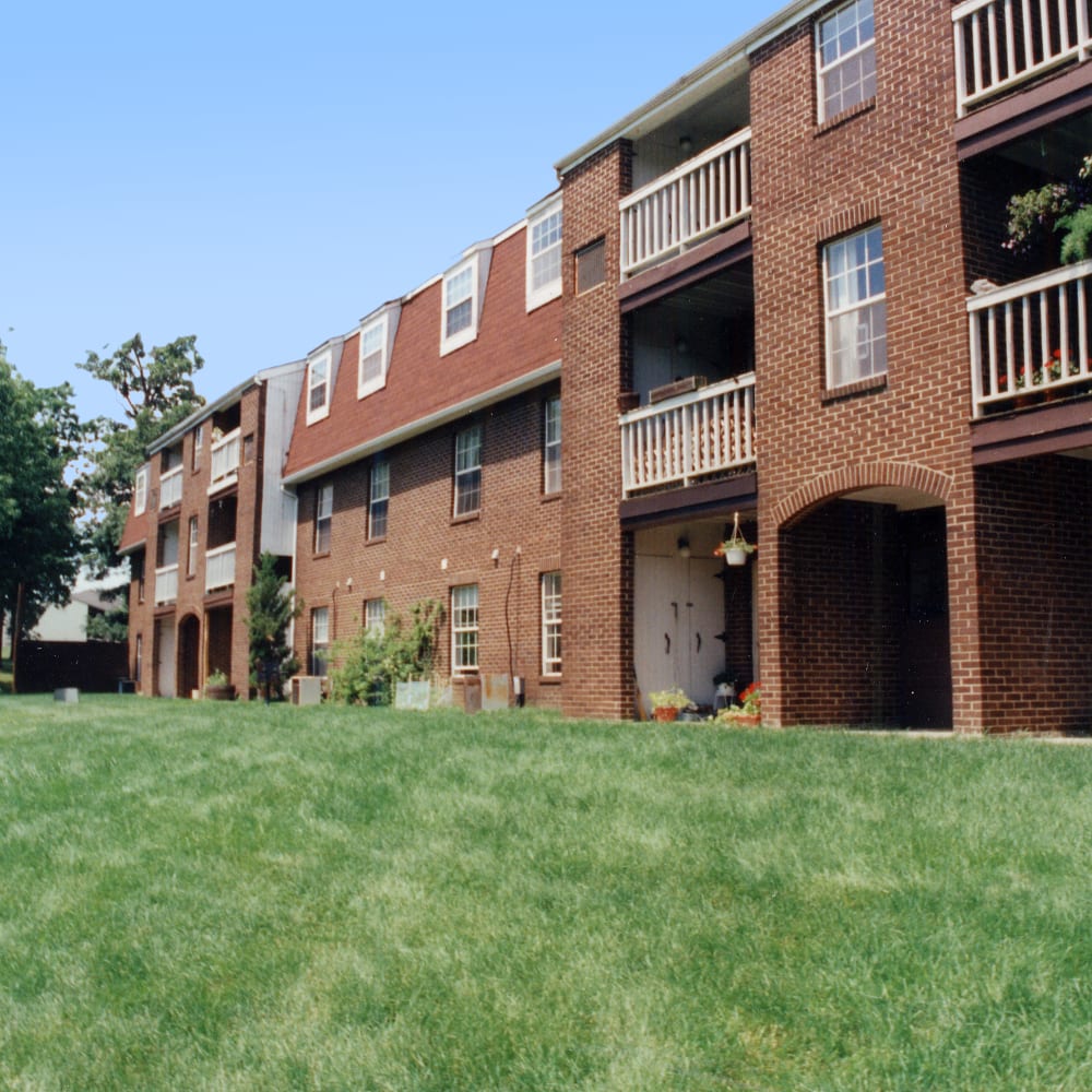 Apartments & Townhomes for Rent Columbus, OH Pointe at Northern Woods