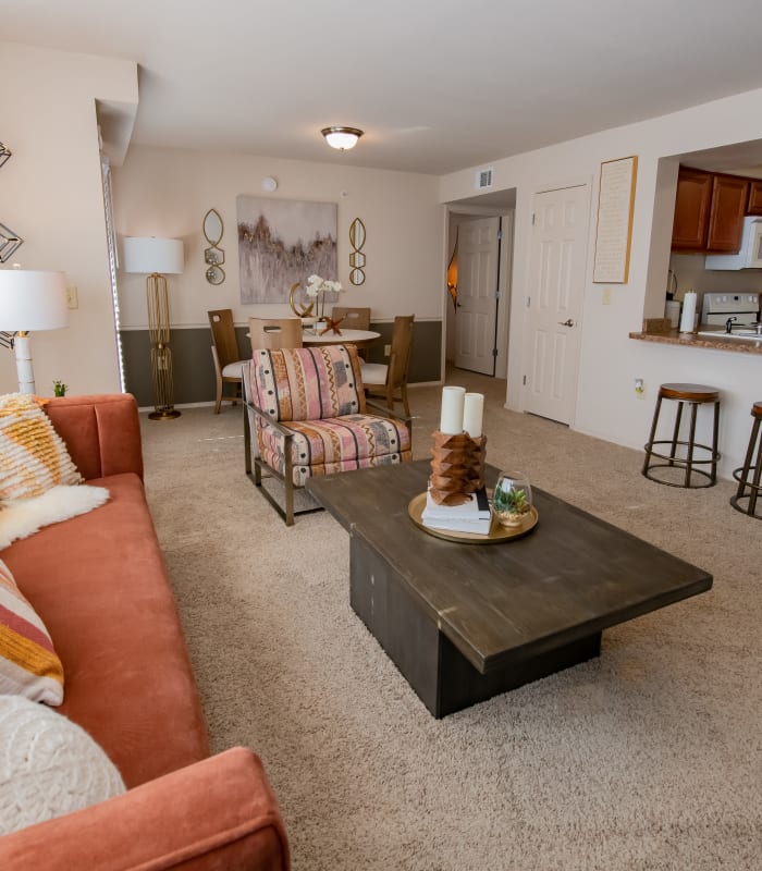 Living room at Nickel Creek Apartments in Tulsa, Oklahoma
