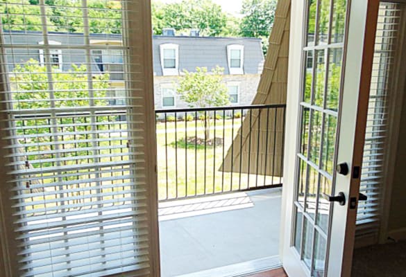 Private balcony at Courtyard Commons apartments
