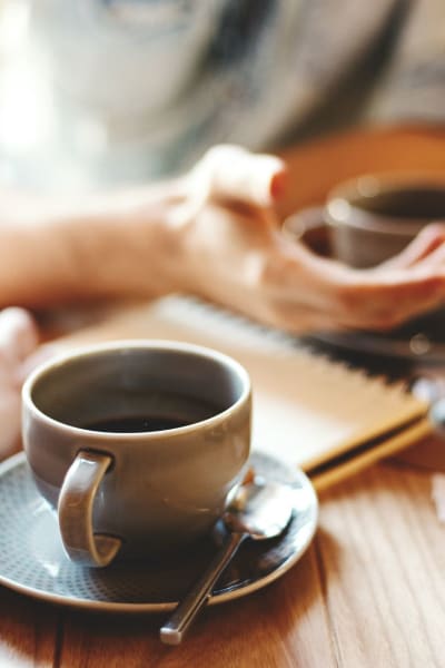 Residents enjoy coffee near The Retreat at Thousand Oaks, Thousand Oaks, California