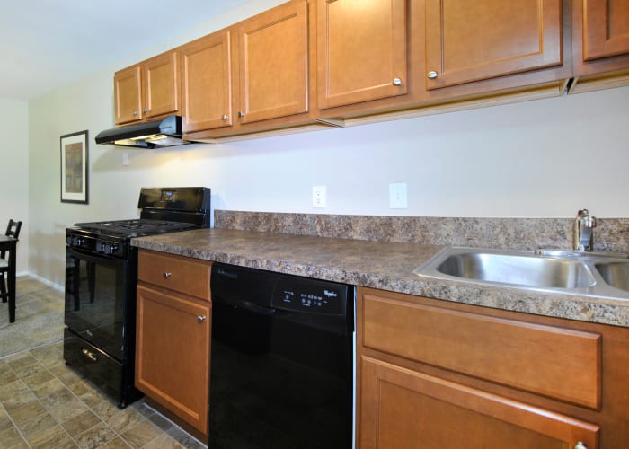 Renovated Apartments at Fairway Trails in Ypsilanti, MI