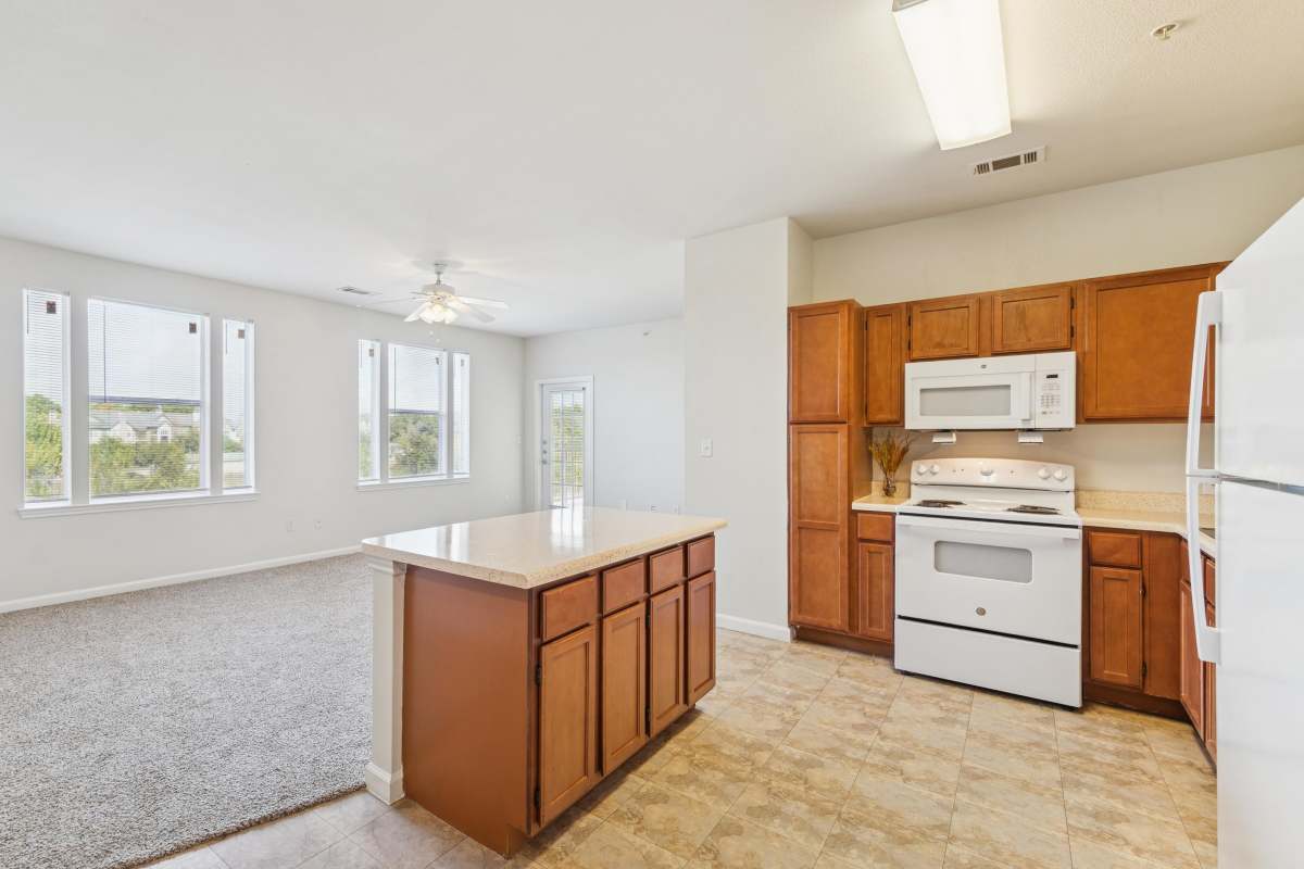  Modern kitchen room at Costa Vizcaya in Houston, Texas