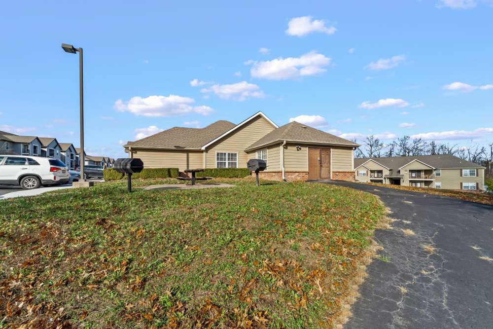 Exterior shot of apartments at Callaway Village Phase II in Fulton, Missouri