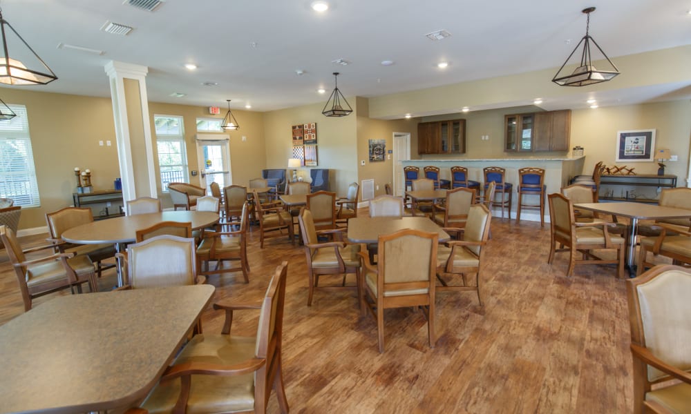 A resident dining room at Keystone Place at Terra Bella in Land O' Lakes, Florida