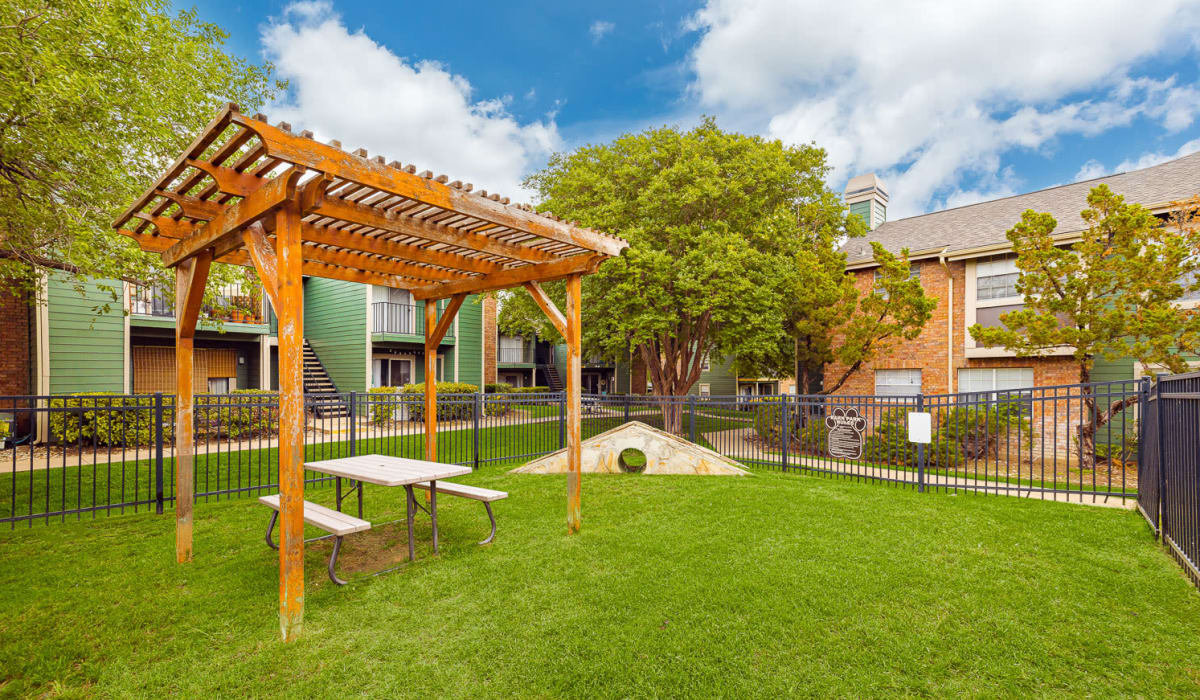 Gondola and sitting area at Belmont Place in Round Rock, Texas