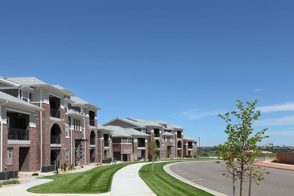 Exterior of apartments at Outlook Ridge in Pueblo, Colorado
