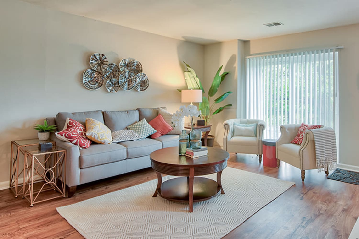 Living room with vinyl plank flooring at Eagle's Crest Apartments in Harrisburg, Pennsylvania