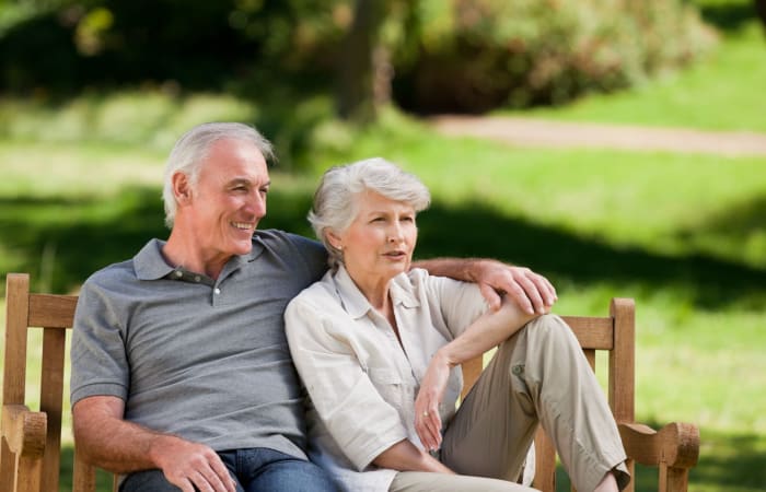 Couple on a bench in Saint Louis, Missouri, near Stonecrest at Clayton View