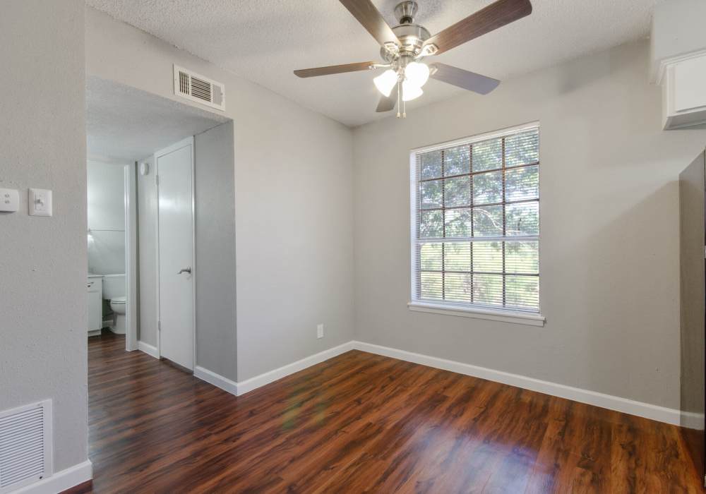 Modern living room at 1000 Mary Apartment Homes in Iowa Park,Texas