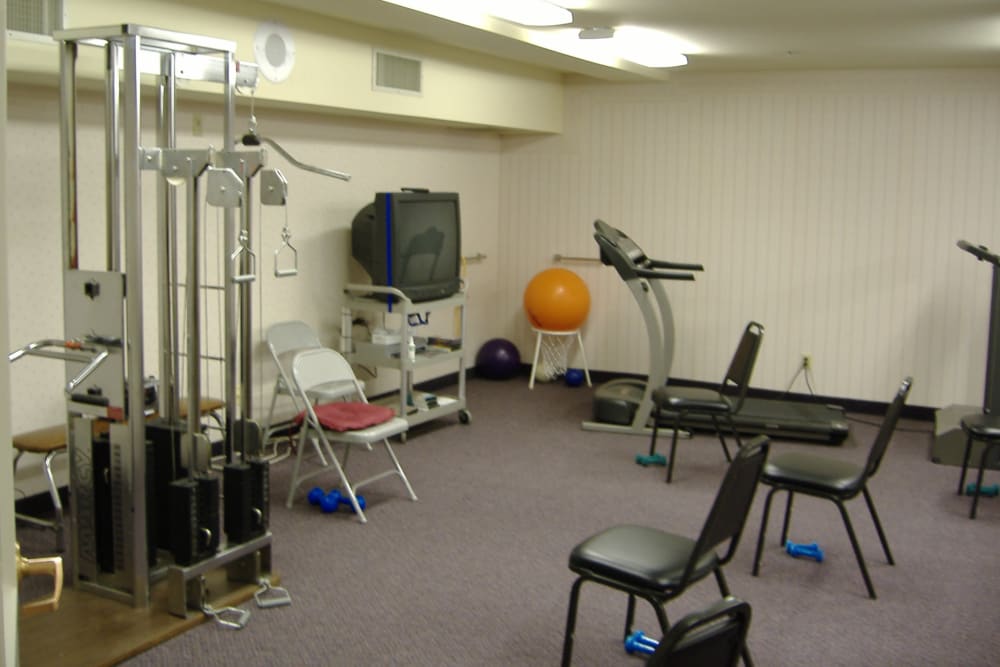 Exercise equipment in the fitness center at The Ridge at Oregon City in Oregon City, Oregon