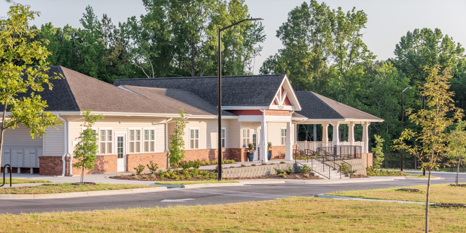 Exterior at Brenner Crossing in Salisbury, North Carolina