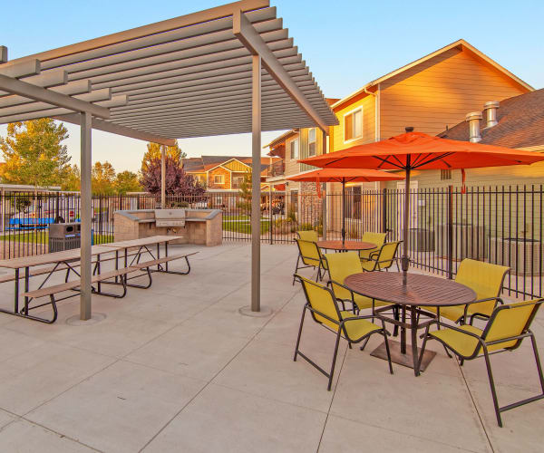 Eat healthy at the Selway Apartments outdoor grills
