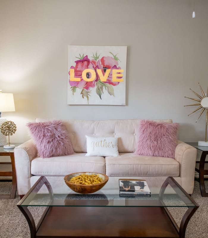 Living room at Arbors of Pleasant Valley in Little Rock, Arkansas