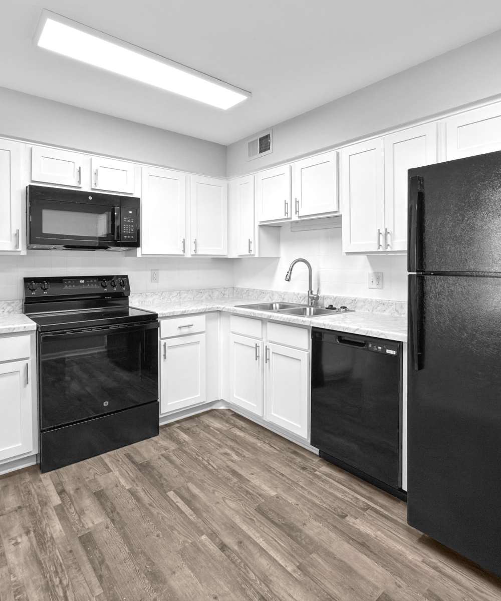 Modern kitchen at Georgetown Apartments in Merriam, Kansas