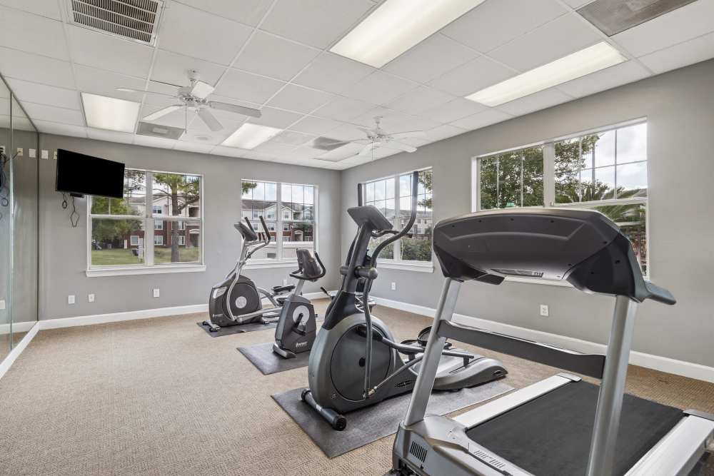 A fitness center at Kimberly Pointe in Houston, Texas