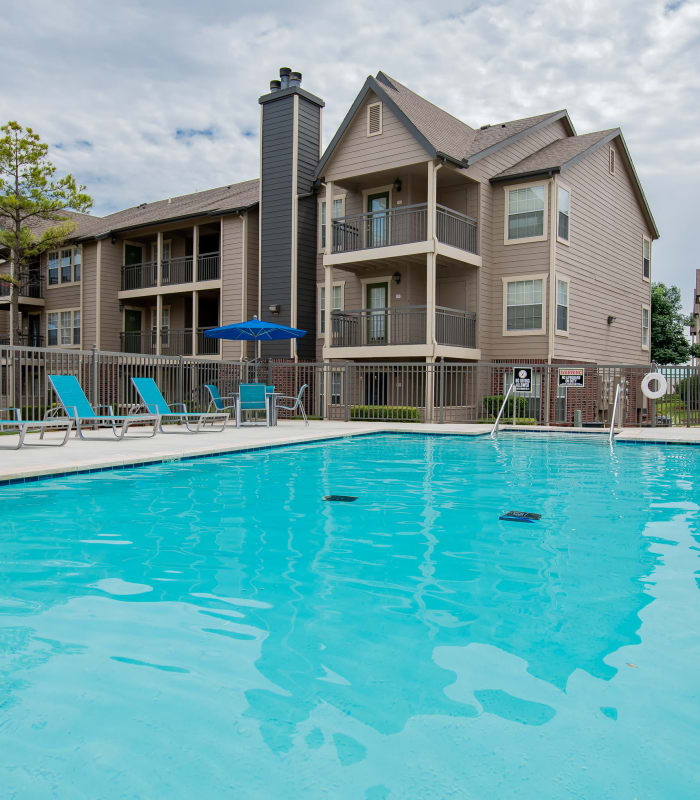 Pool of Crown Pointe Apartments in Oklahoma City, Oklahoma