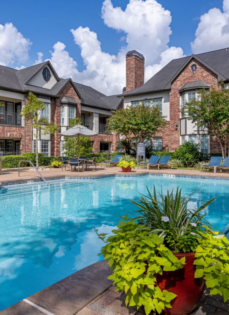 View our amenities at Marquis on Memorial in Houston, Texas