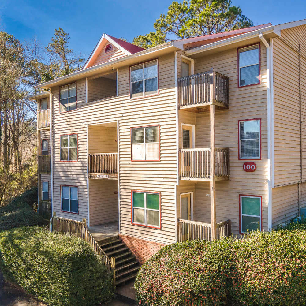 Exterior of the apartment building at Park Canyon in Dalton, Georgia