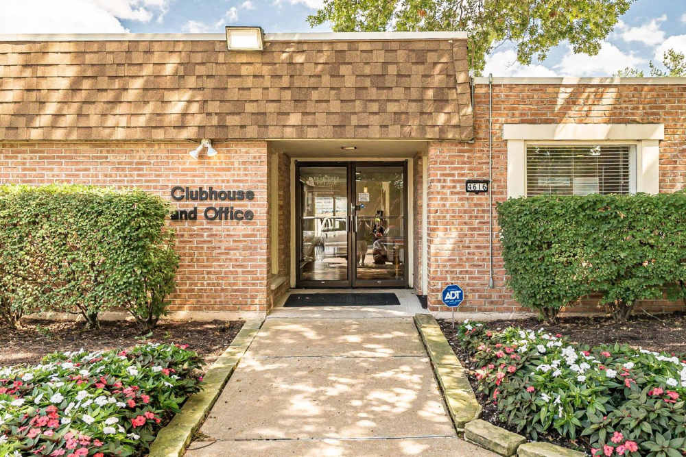 Office and clubhouse at Pear Tree in Saint Ann. MO