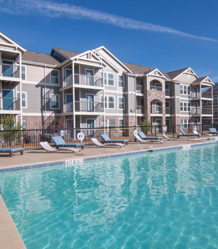Large swimming pool at Scissortail Crossing Apartments in Broken Arrow, Oklahoma