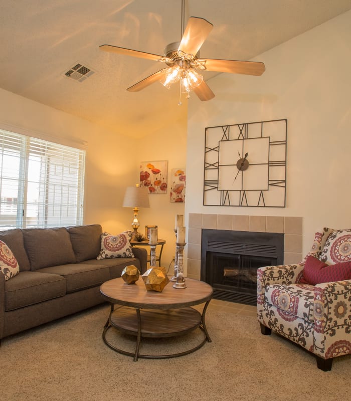Spacious living room at Chardonnay in Tulsa, Oklahoma