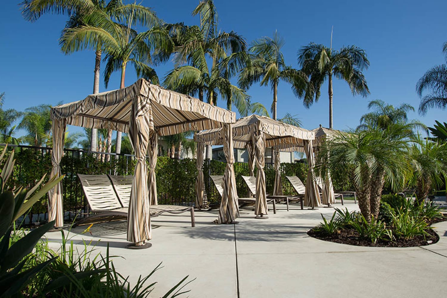 Fullerton, CA Apartments for Rent UCA Apartment Homes