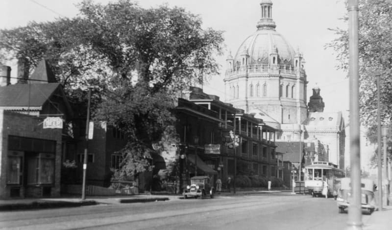 Historic scenery at Seven Hills Senior Living in Saint Paul, Minnesota