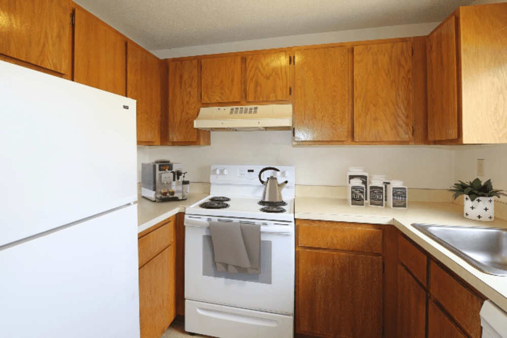 Kitchen at Countrywood at Vernon in Vernon, Connecticut