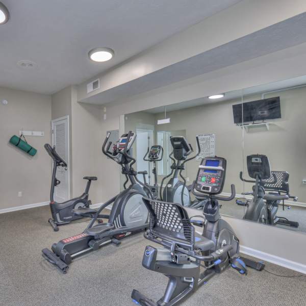 Village Crest Apartment Homes offers a wide variety of amenities in Smyrna, Tennessee