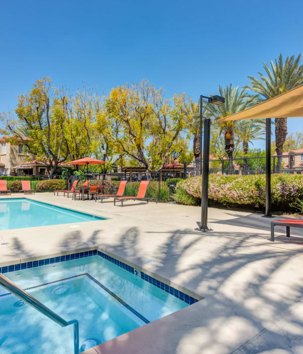 Hot Tub at Tuscany Village Apartments in Ontario