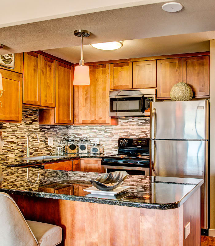 Contact us to schedule a tour of our spacious floor plans at 735 St. Clair in Portland