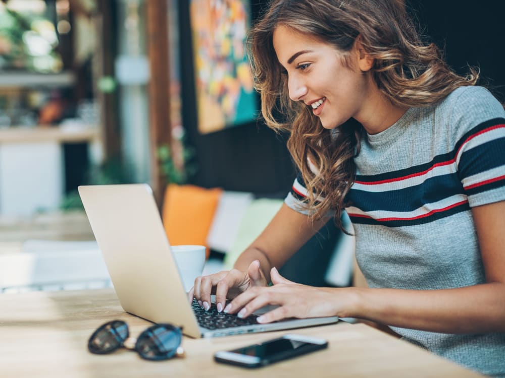 Resident working from home in Tempe, Arizona near Hudson on Farmer