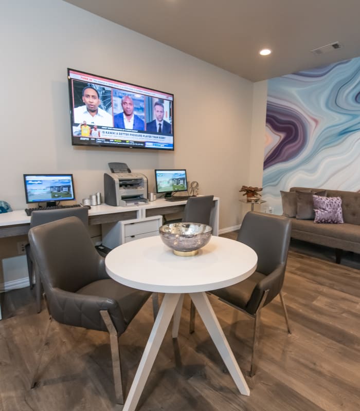 Resident clubhouse computer area at Remington Apartments in Amarillo, Texas