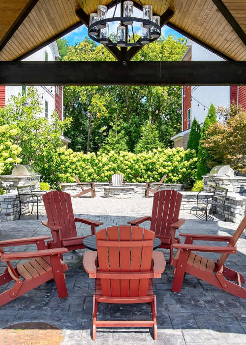 View photo gallery at Palomar Stables in Lexington, Kentucky