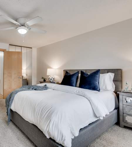 Spacious bedroom at 311 Kenwood Parkway in Minneapolis, Minnesota 