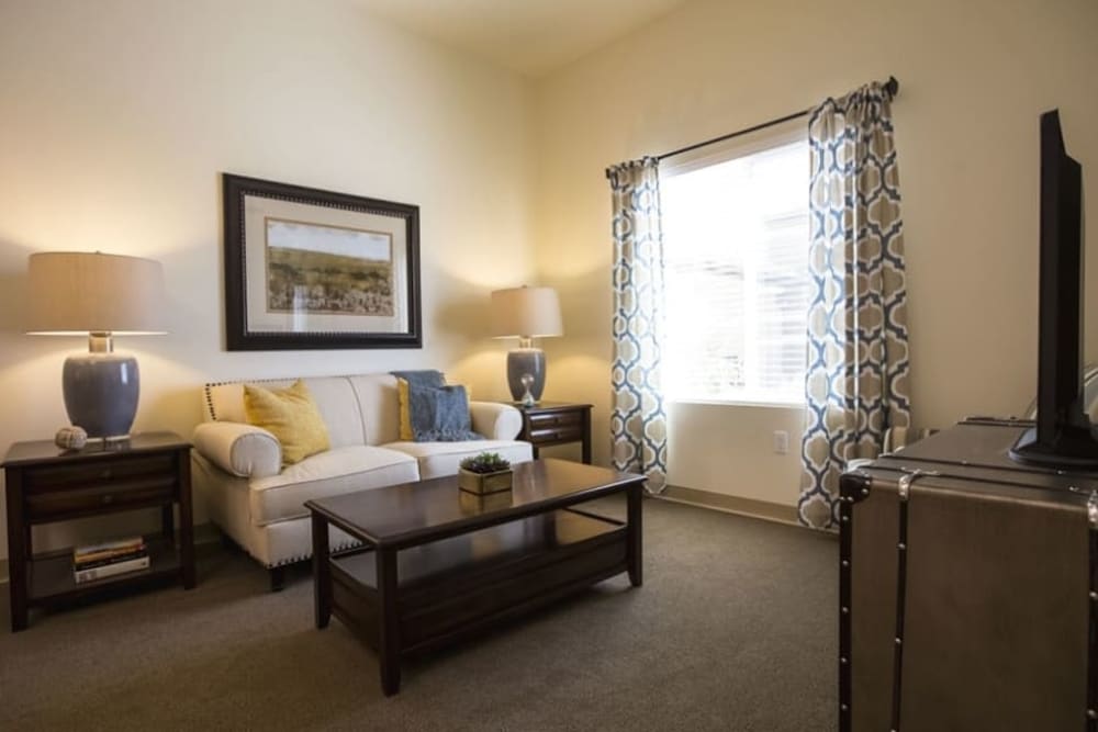 Resident living room at The Pointe at Summit Hills in Bakersfield, California. 