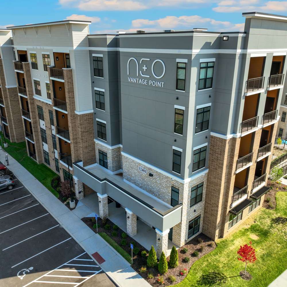 Community apartment at Neo Vantage Point in Maryland Heights, Missouri