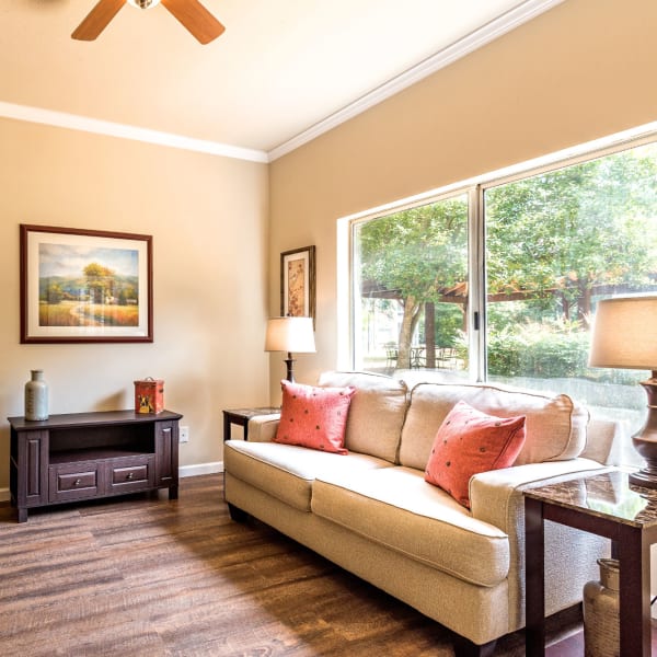 Living Room at Pacifica Senior Living Skylyn in Spartanburg, South Carolina.