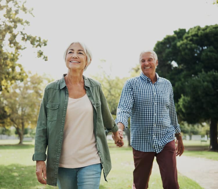 Couple walking at Maplewood at Brewster in Brewster, Massachusetts