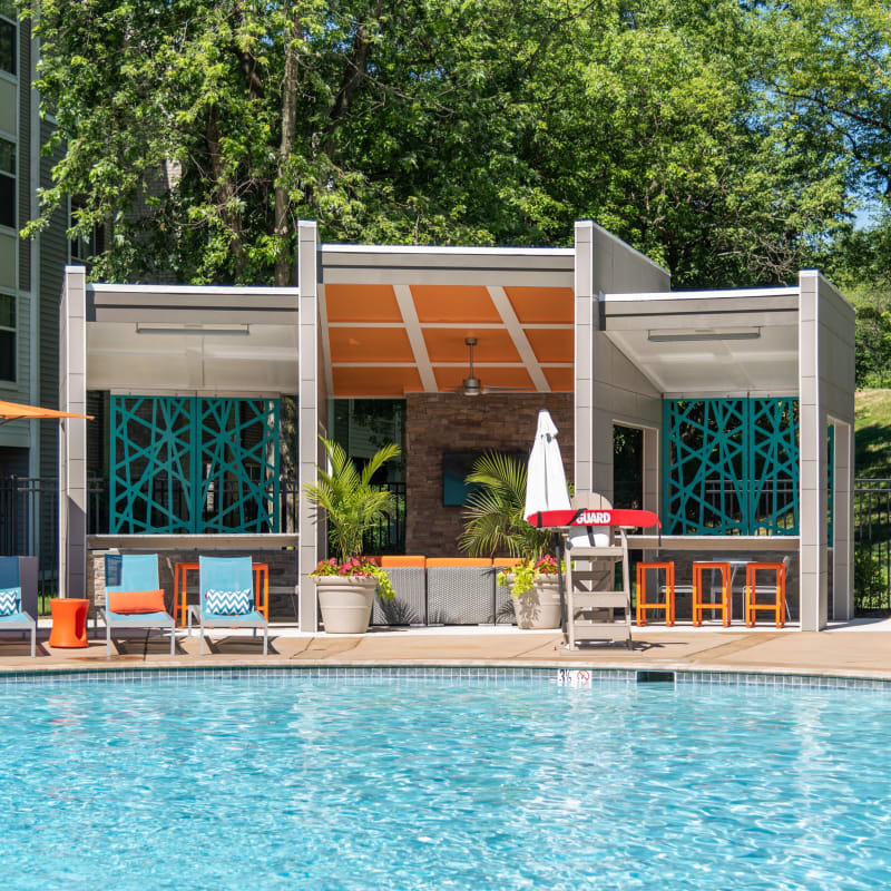 Resort-style pool at The Encore, Alexandria, Virginia