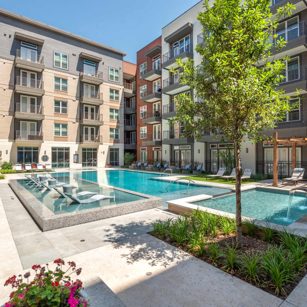 Charming community view 1 at Cornell Midtown in Dallas Texas