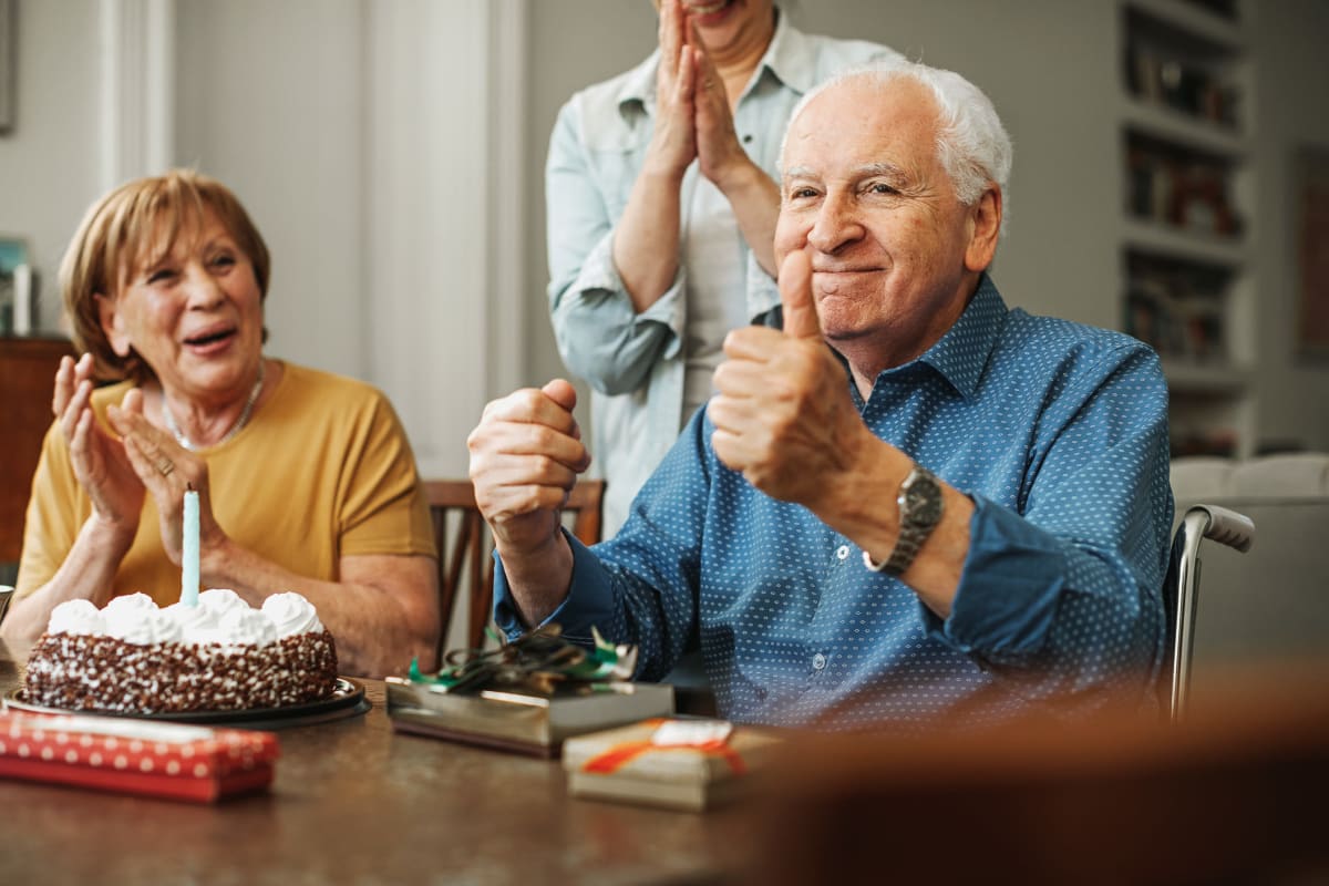 Residents celbrating a birthday together at Homestead House in Beatrice, Nebraska