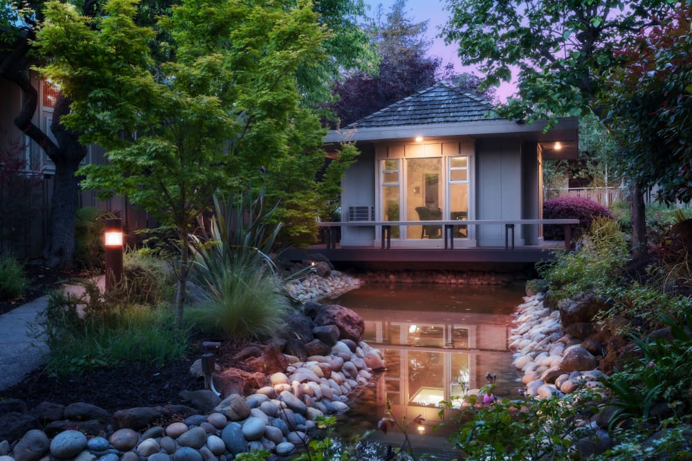 Stunning exterior of Greendale Apartments in Mountain View, California