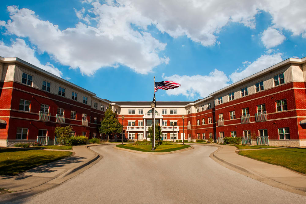 Sunny day outside Hanover Place in Tinley Park, Illinois