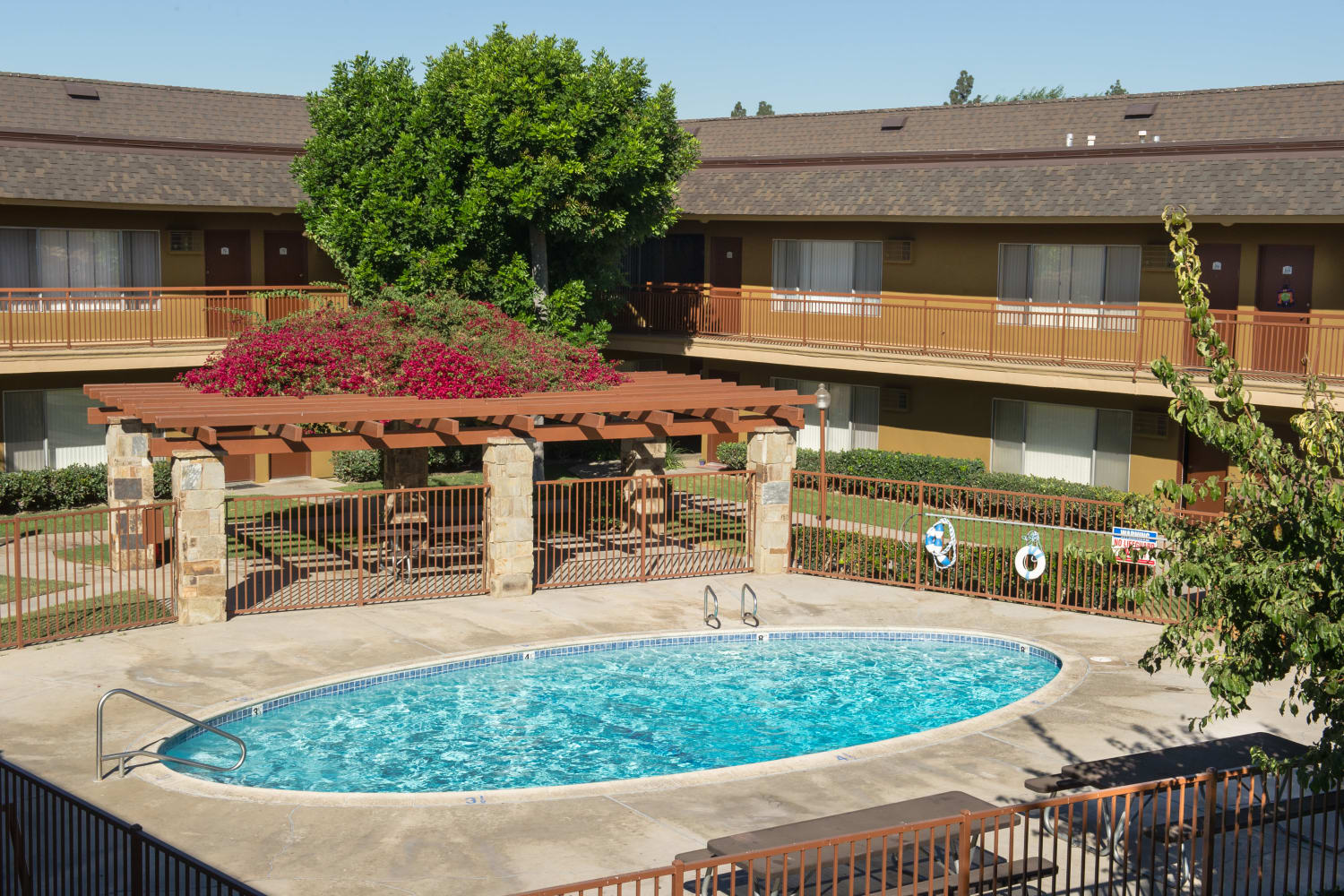 Tustin, CA Apartments for Rent near Santa Ana Chatham Village