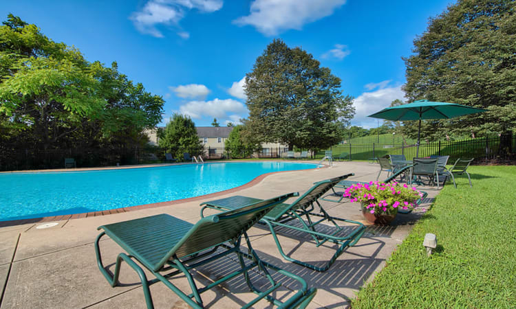 Swimming pool and sundeck at The Encore at Laurel Ridge